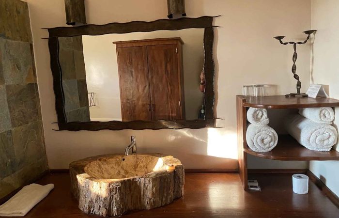 LE SOLEIL DES TSINGY