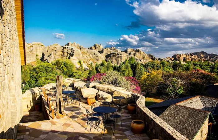 LE RELAIS DE LA REINE . ISALO